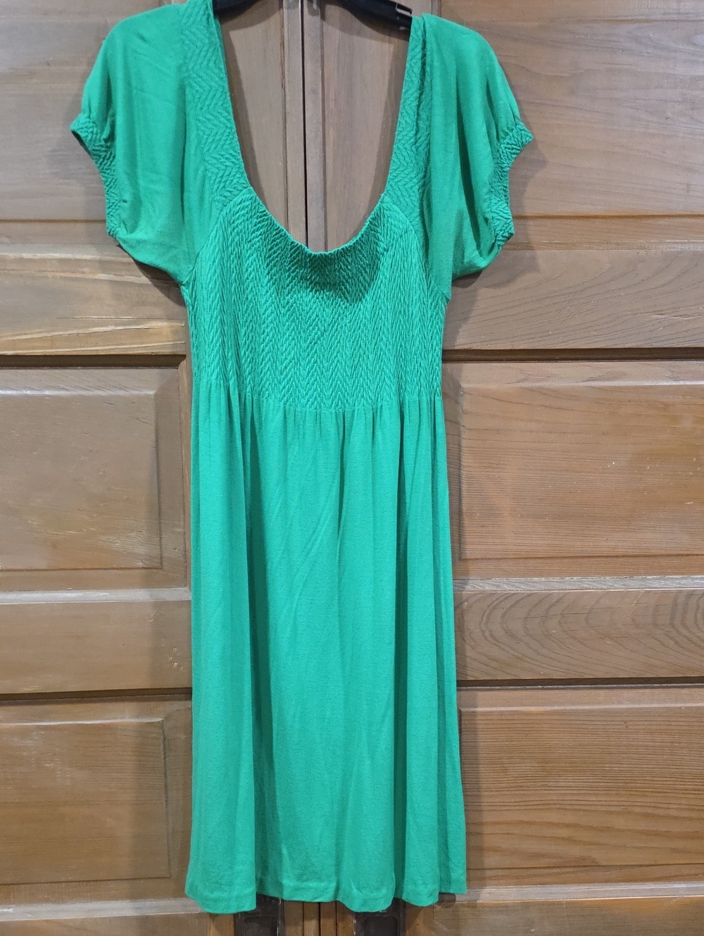 Scoop-Neck Midi Dress with Smocked Bodice in Green